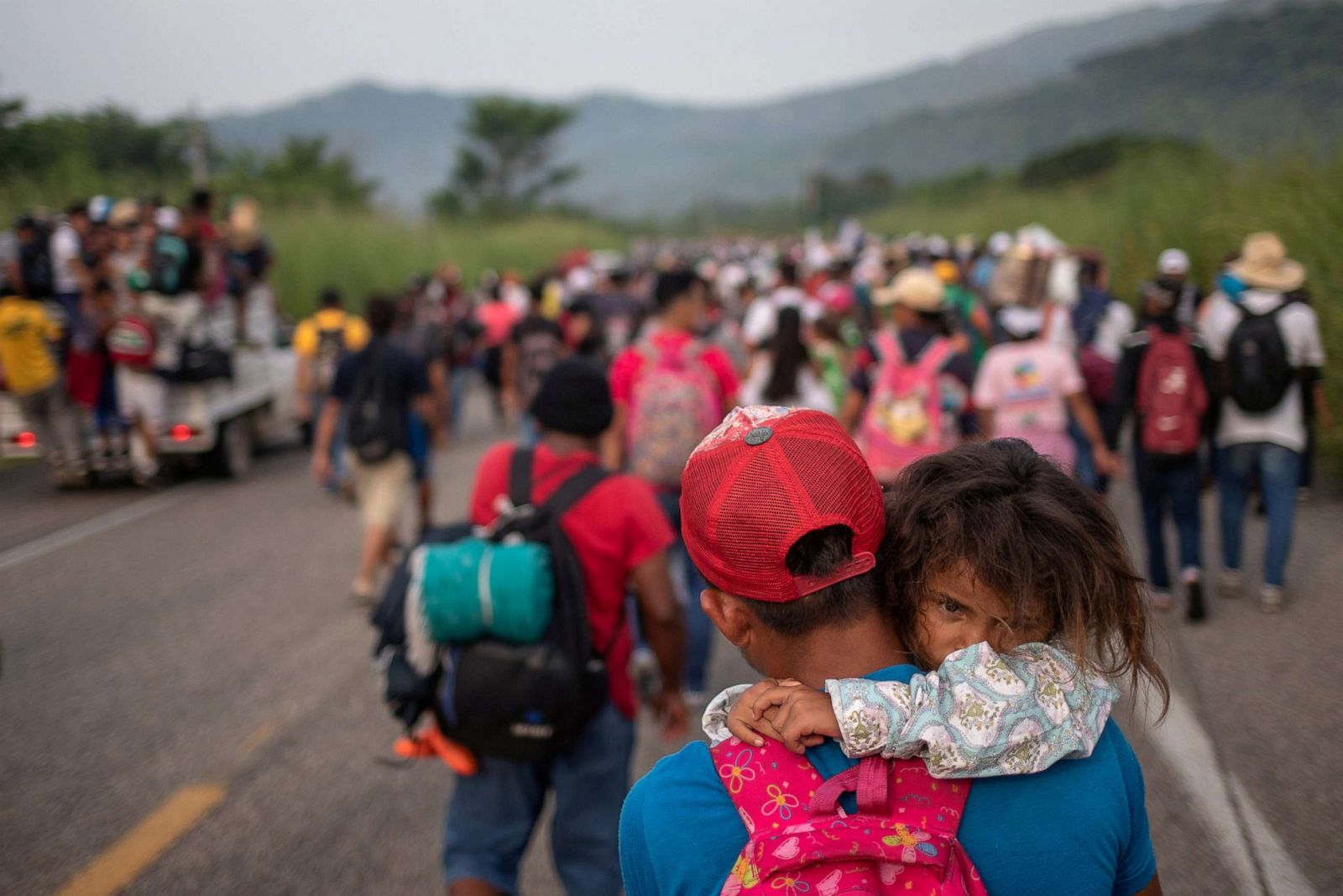 Migrant Caravans Journey To The U.S. Border Photos | Image #61 - ABC News